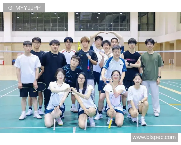 赛后分析：上海羽毛球队与杭州羽毛球队的团队协作与战术对比