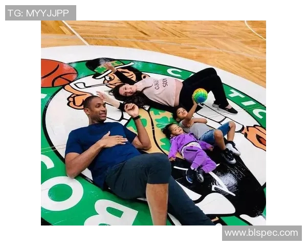 足球明星喜迎六胎家庭再添新成员幸福生活引发热议