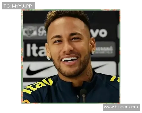 足球明星小黑子：从街头少年到绿茵场上的传奇之路